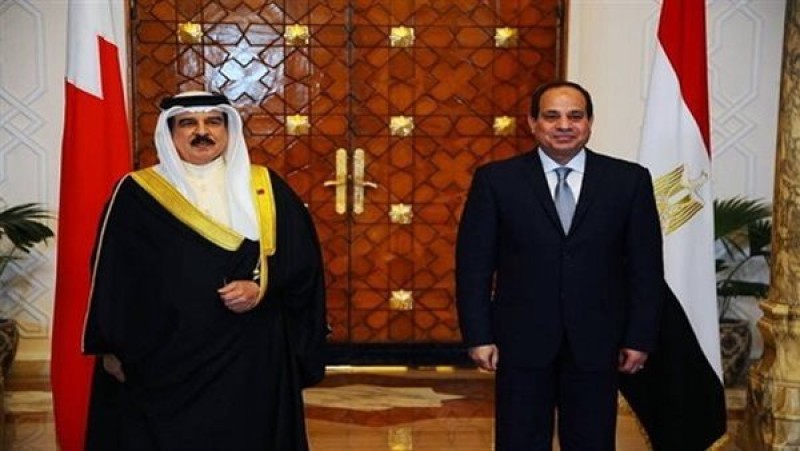 الرئيس السيسي يتلقى اتصالًا هاتفيًا من ملك البحرين لتعزيز العلاقات الثنائية