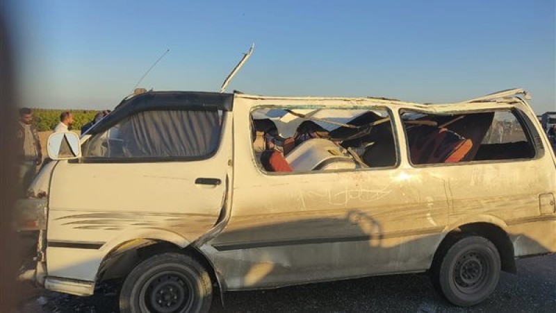 البحيرة تشهد حادث تصادم دامي: ٣ قتلى و١٥ مصاباً