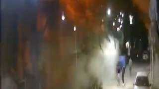 الشارع اتهز والنار نورت المنطقة.. لحظة تسريب غاز بإمبابة