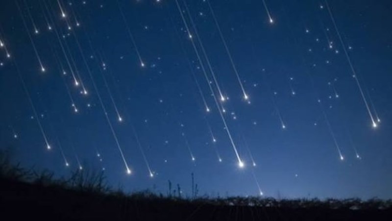 ملكة الشهب تعود .. عرض سماوي يخطف الأنفاس في ديسمبر