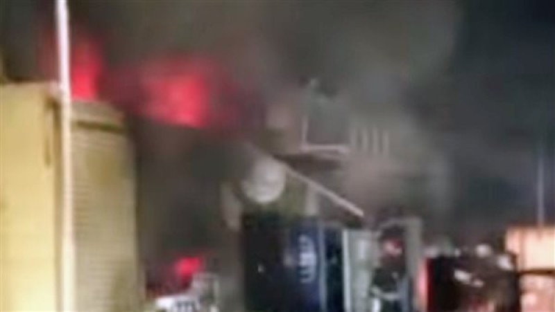 حريق مقهى بالسويس تحت السيطرة: قوات الحماية المدنية تنفذ أعمال التبريد