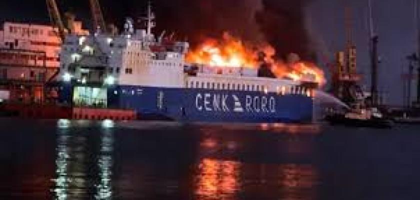 روسيا تهاجم سفينة تركية متجهة إلى مصر في البحر الأسود