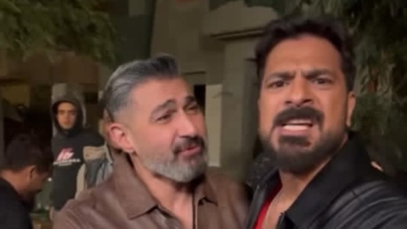 ياسر جلال يعلن انتهاء تصوير مسلس كلهم بيحبوا مودي