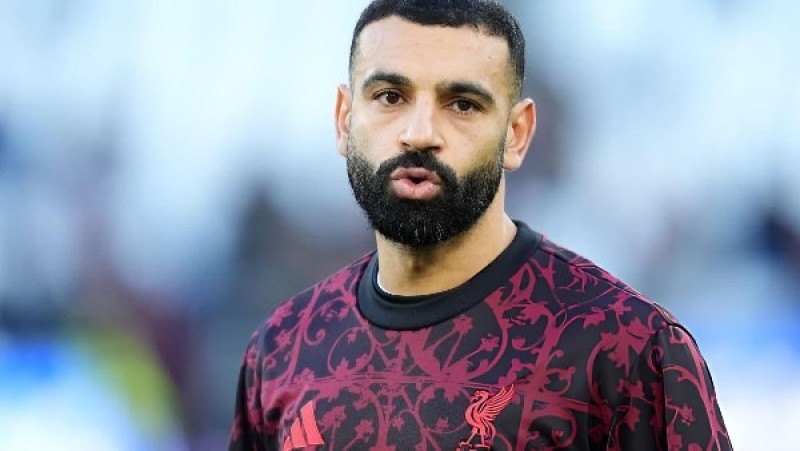 هل يرحل محمد صلاح عن ليفربول في يناير؟