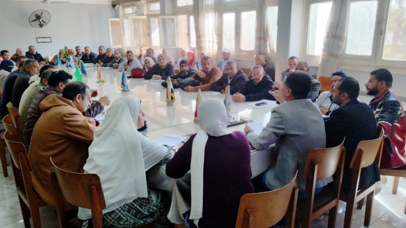 اجتماع بزراعة البحيرة لتصحيح الحيازات والأحواض على المنظومة الزراعية