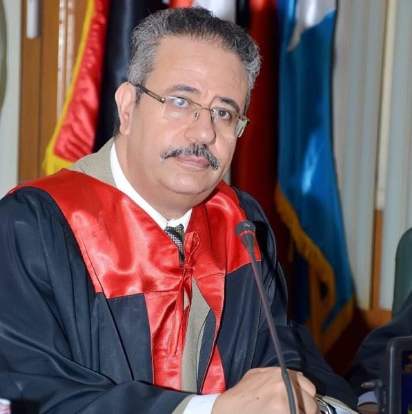 رئيس محكمة النقض رئيس مجلس القضاء الأعلى يترأس لجنة مناقشة رسالة دكتوراه بكلية الحقوق بجامعة المنصورة