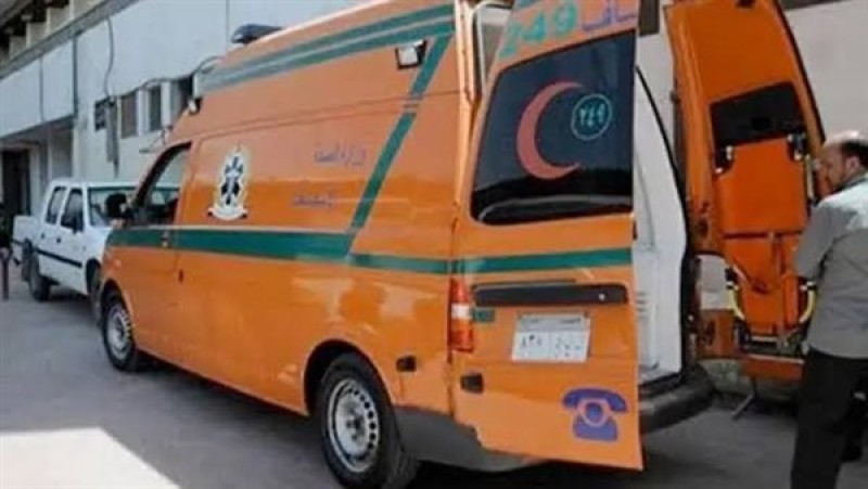 عامل يصاب إثر انهيار حائط فيلا فاخرة بالتجمع الخامس