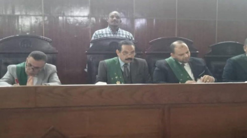 إحالة أوراق عامل تعدى على صغيرته في سوهاج للمفتي