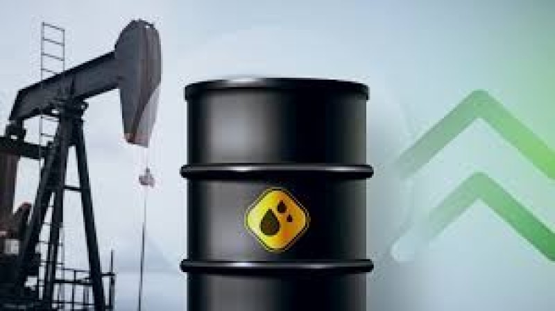 حصار فنزويلا يوقظ أسعار النفط: ارتداد مؤقت أم بداية موجة جديدة؟