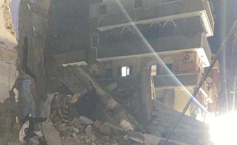 إصابة 5 أشخاص في انهيار منزل بالمنيا والمحافظ يتابع ميدانيًا
