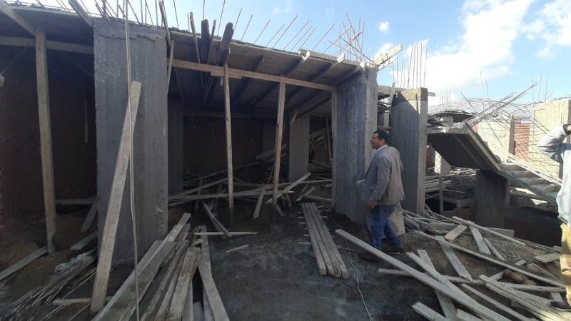 البحيرة: إزالة سقف دور مخالف بدون ترخيص في حملة مكبرة بدمنهور
