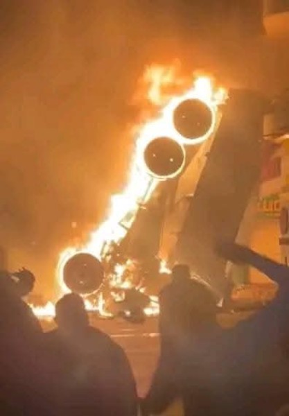 وفاة سائق إثر سقوط سيارة نقل من أعلى دائرى الطالبية واشتعال النيران بعقار سكنى