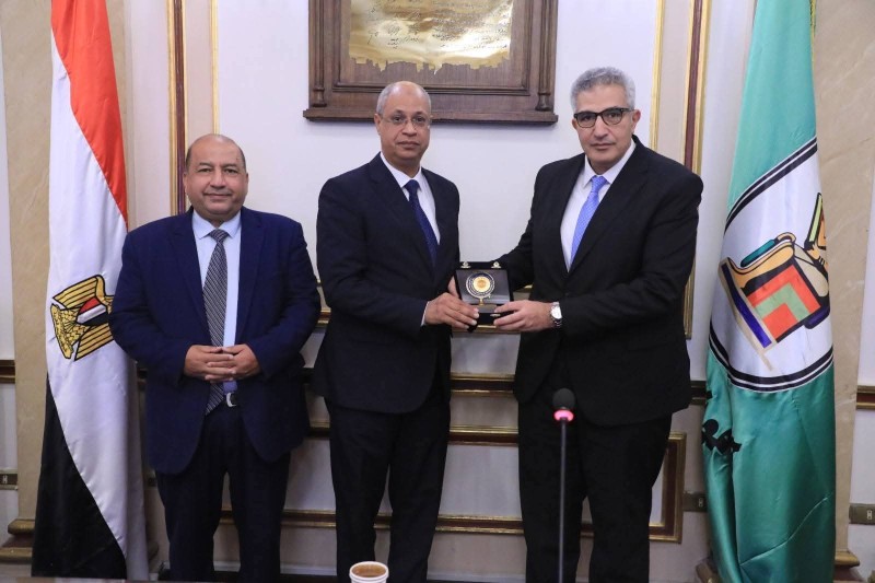 المجلس الأعلى لشئون التعليم والطلاب يعقد اجتماعه الدوري بجامعة القاهرة