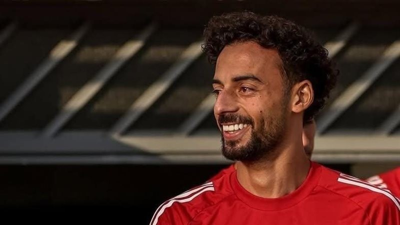 تعثر مفاوضات الأهلي لتجديد عقد أحمد عبد القادر