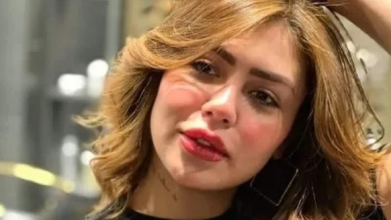 تأييد حبس هدير عبد الرازق سنة بتهمة دهس عامل