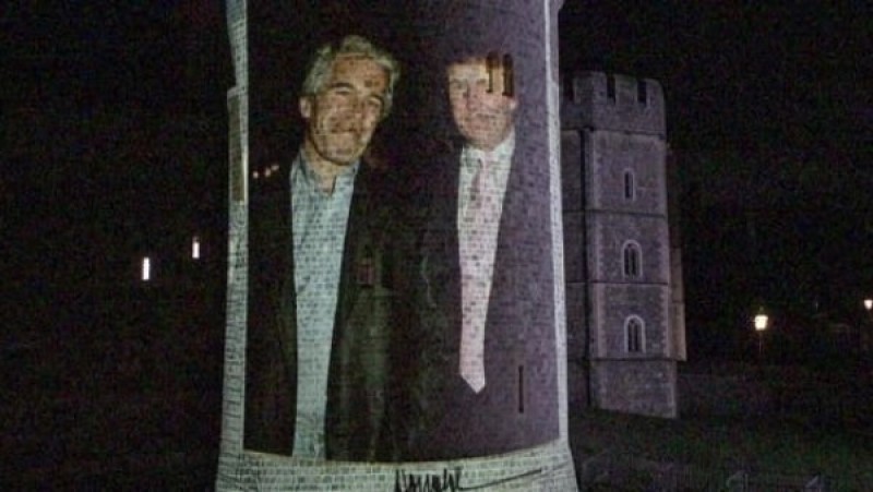 العدل الأمريكية تعيد نشر صور ترامب مع تاجر الجنس الأشهر عالميا