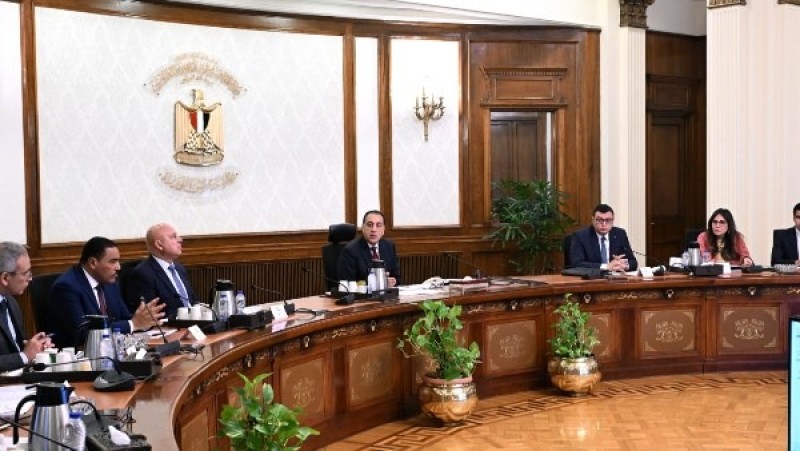 رئيس الوزراء يتابع الموقف التنفيذي لمشروعات مدينتي رأس الحكمة الجديدة وشمس الحكمة