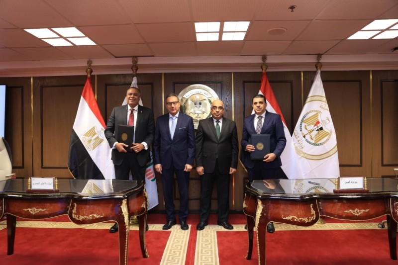 البنك الأهلي يفتتح قاعات التقاضي الإلكترونية