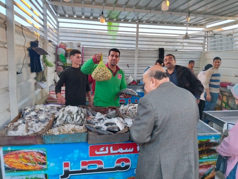 استمرار الأسعار المخفضة بالمعرض الدائم للسلع الغذائية بشارع قناة السويس بالمنصورة