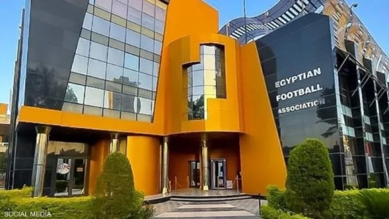 جلطة في المخ.. حارس منتخب مصر السابق في العناية المركزة