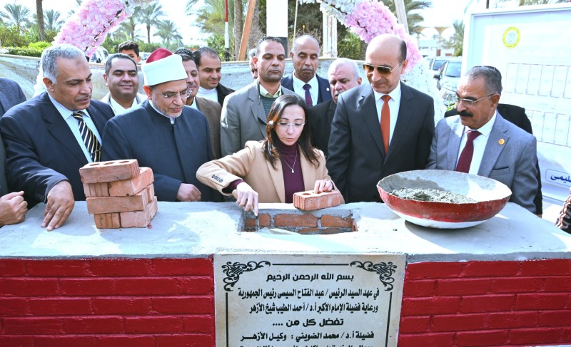 محافظ البحيرة ورئيس جامعة الأزهر يشهدان الافتتاح الرسمي لأول كلية طب بيطري أزهري على مستوى الجمهورية بحوش عيسى