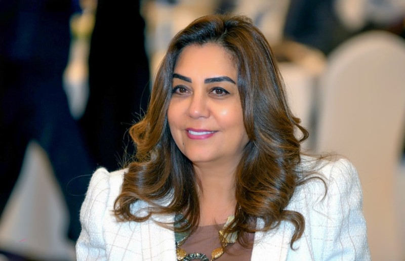 د. منال عوض تعلن عن توقيع عقد توريد 20 حافلة كهربائية لمشروع النقل السريع لحافلات  BRT، ضمن مشروع ” إدارة تلوث الهواء وتغير المناخ بالقاهرة الكبرى