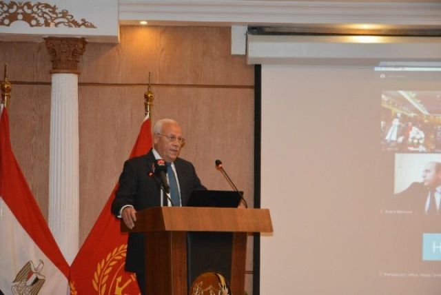 جانب من المؤتمر 