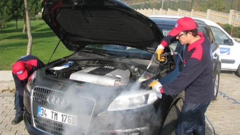 احذر غسل محرك السيارة بالماء والضغط العالي.. إليك الطريقة الصحيحة