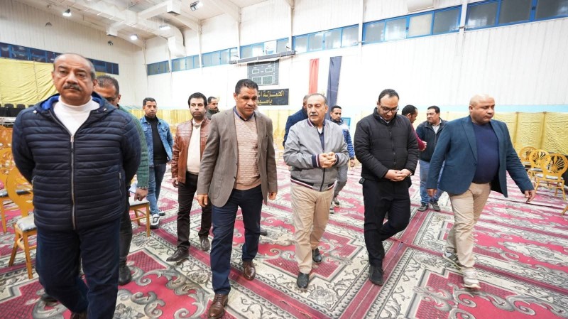 محافظ أسيوط يتفقد خلال جولة مسائية مقر اللجنة العامة للدائرة الأولى بإستاد الأربعين بحي غرب