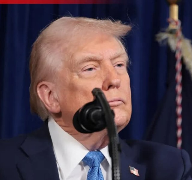 ترمب يطالب الدنمارك بتسليم جزيرة جرينلاند