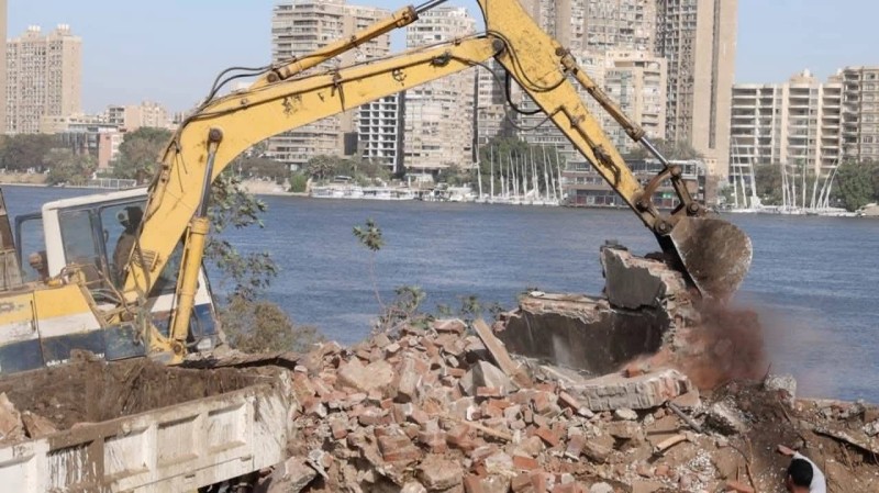 وزير الري يتابع إزالة التعديات على نهر النيل بقطاع شبرا حلوان