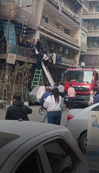 وفاة 6 وإصابة 7 آخرين في حريق بمستشفى لعلاج الإدمان مع ابنها