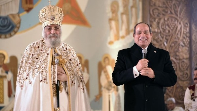 وصول السيسي لكاتدرائية ميلاد المسيح بالعاصمة الجديدة لتهنئة الأقباط