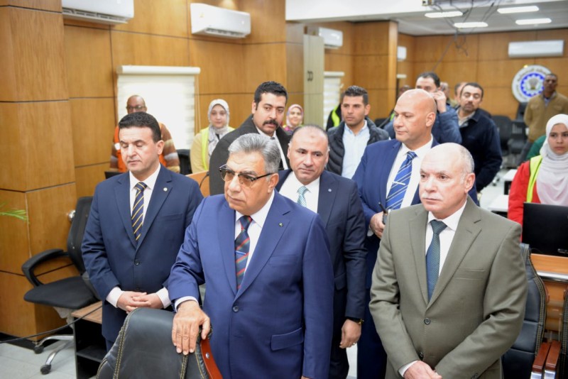 محافظ الدقهلية يتابع عبر الشبكة الوطنية أعمال النظافة ورفع الإشغالات بمحيط الكنائس استعدادًا لاحتفالات عيد الميلاد المجيد