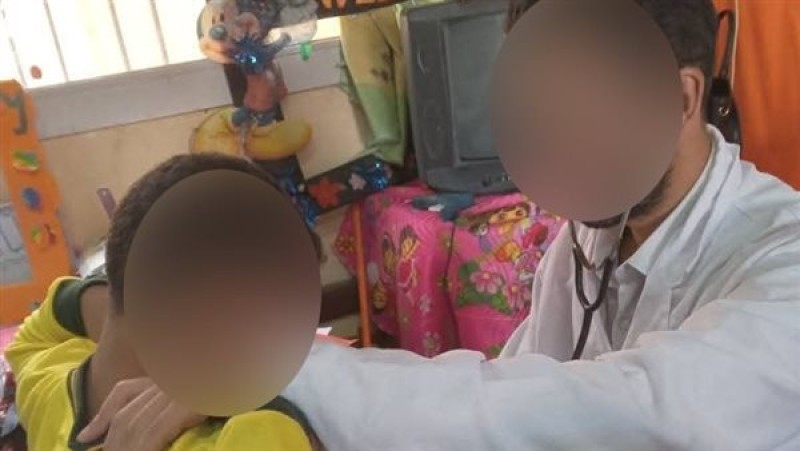 واقعة غير مسبوقة بالبحيرة.. توأم ينتحل صفة طبيب ويعالج الأطفال لعامين