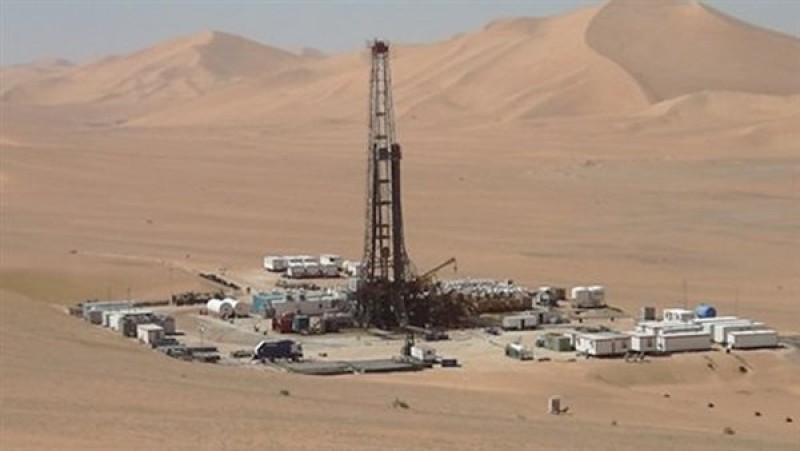 نجاحات جديدة لقطاع البترول.. اكتشاف 4 آبار تضيف آلاف البراميل يوميًا