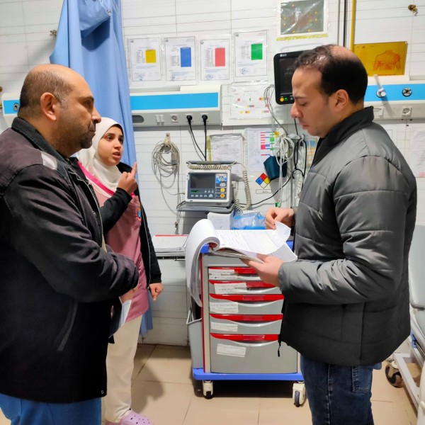 وكيل الوزارة يتفقد مستشفى الرحمانيه المركزي لمتابعة سير العمل ويوجة بعقد اجتماع لتوفير متطلبات بعض الاقسام بالمستشفى