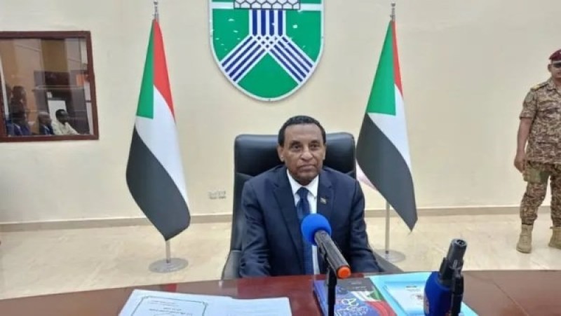 رئيس وزراء السودان يعلن عودة الحكومة إلى الخرطوم