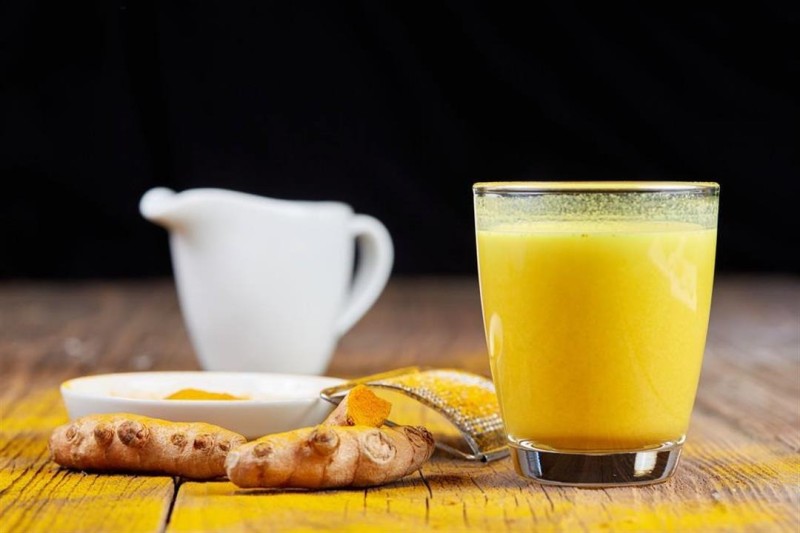 معجزة صحية خارقة.. ما هو المشروب الذهبي وطريقه تحضيره؟