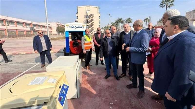 نائب وزير الإسكان يتابع جودة المياه واستدامة الأصول في البحيرة