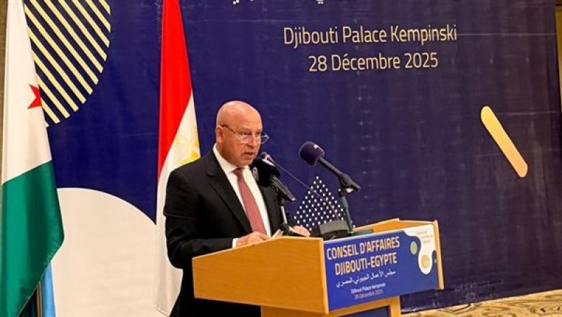 كامل الوزير يبحث مع المستثمرين وقف دخول السلع غير المطابقة للمواصفات