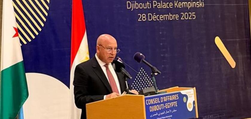 كامل الوزير يبحث مع المستثمرين وقف دخول السلع غير المطابقة للمواصفات