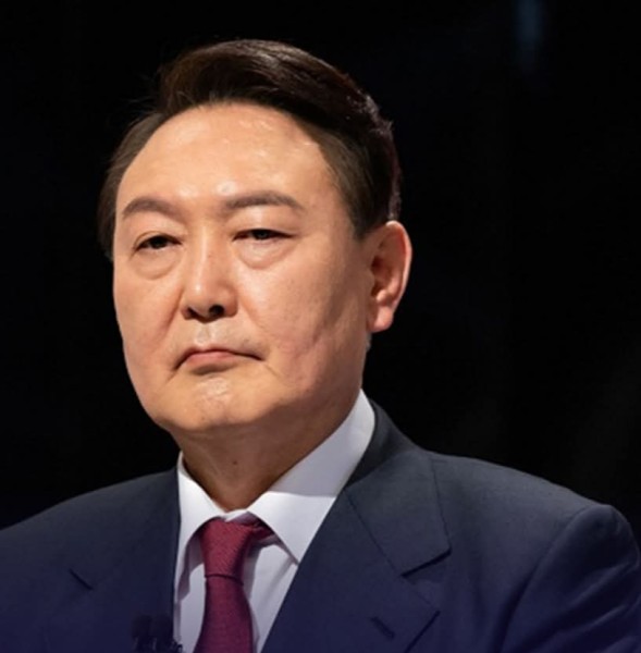 قضت محكمة في كوريا الجنوبية اليوم بسجن رئيس البلاد السابق يون سوك يول لمدة خمس سنوات