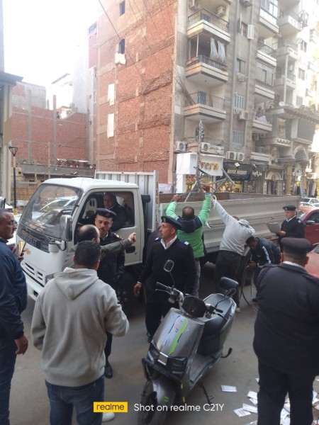 حملة مكبرة لإزالة الإشغالات بشارع الجلاء والشوارع المحيطة بالمنصورة
