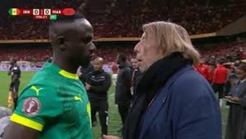 كيف أقنع سادو ماني باستكمال نهائي أفريقيا؟.. لوروا يكشف كواليس أخطر لحظات الكان