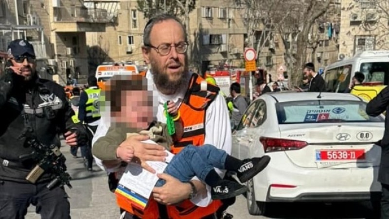 ذعر في الاحتلال بعد إصابة 41 رضيعا بالاختناق بمادة كيميائية خطرة