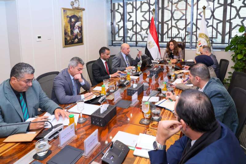 د. منال عوض تبحث سُبل تعزيز الاستثمار داخل المحميات الطبيعية مع صندوق تحيا مصر