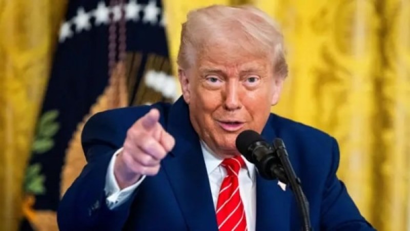 ترامب يعلن لقاءه بزيلينسكي اليوم على هامش منتدى دافوس