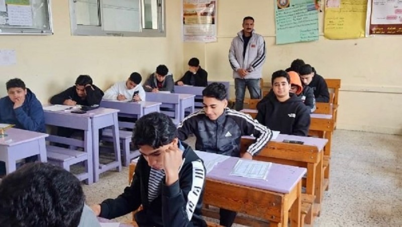 محافظ أسوان: لجنة لفحص امتحاني الدراسات والعلوم للشهادة الإعدادية