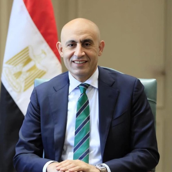 وزير التربية والتعليم يصدر قرارًا بحركة تغييرات وتنقلات لمديري ووكلاء المديريات